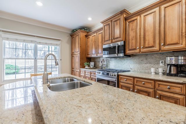 10745 Havenwood Meadows Drive, Evansville, IN 47725