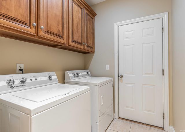 10745 Havenwood Meadows Drive, Evansville, IN 47725