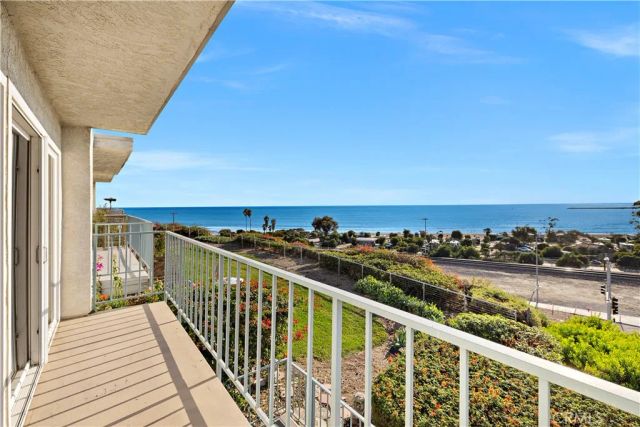 25836 Dana Bluffs West 32, Dana Point, CA 92624