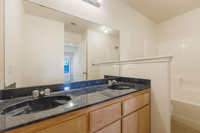 606 Redbud DR, Copperas Cove, TX 76522