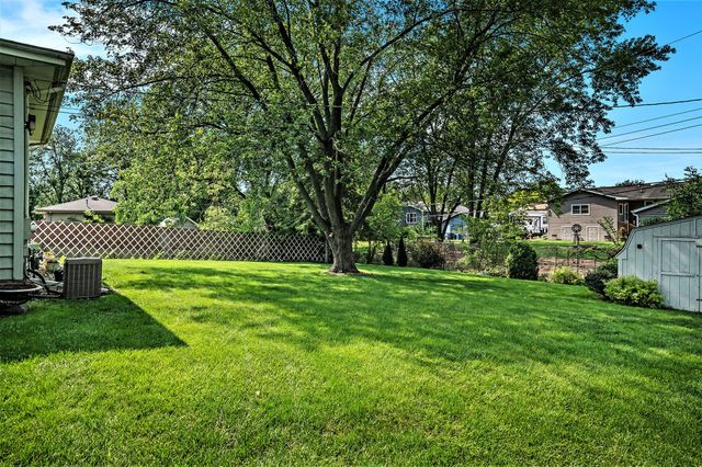 7650 W 84th Place, Crown Point, IN 46307