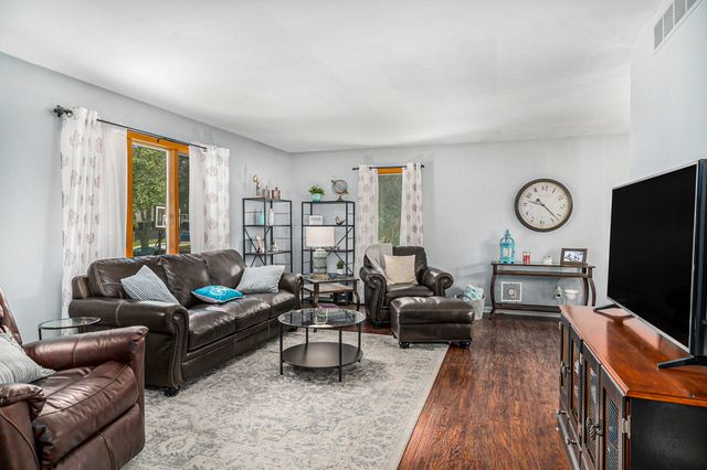 7650 W 84th Place, Crown Point, IN 46307