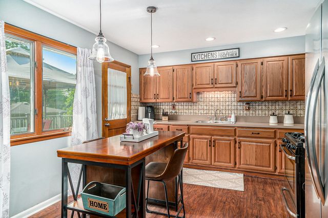 7650 W 84th Place, Crown Point, IN 46307