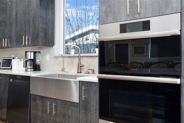 4640 35TH AVENUE N, St Petersburg, FL 33713