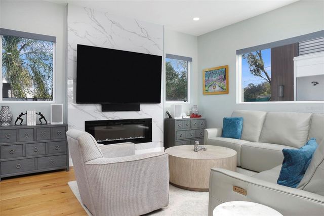 4640 35TH AVENUE N, St Petersburg, FL 33713