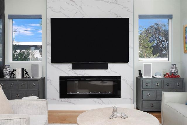 4640 35TH AVENUE N, St Petersburg, FL 33713