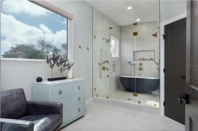 4640 35TH AVENUE N, St Petersburg, FL 33713