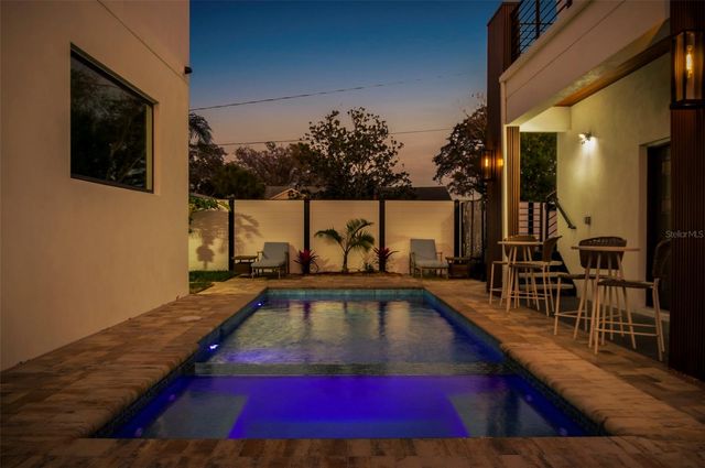 4640 35TH AVENUE N, St Petersburg, FL 33713