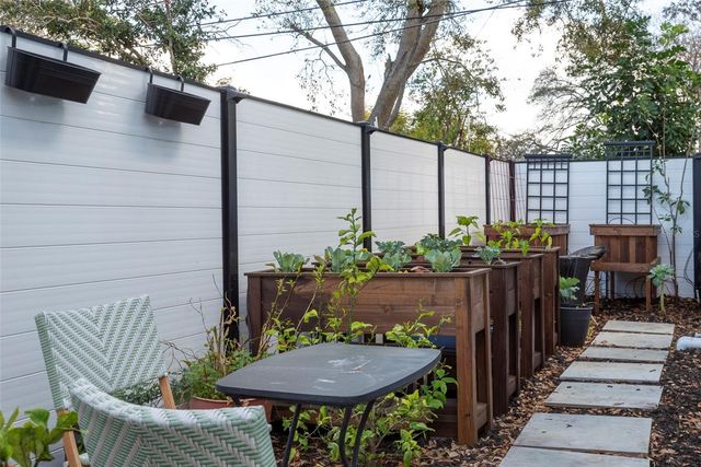 4640 35TH AVENUE N, St Petersburg, FL 33713