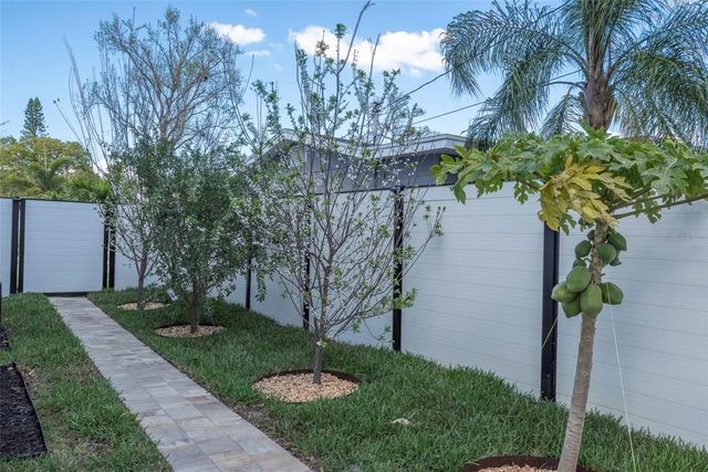 4640 35TH AVENUE N, St Petersburg, FL 33713