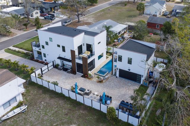 4640 35TH AVENUE N, St Petersburg, FL 33713