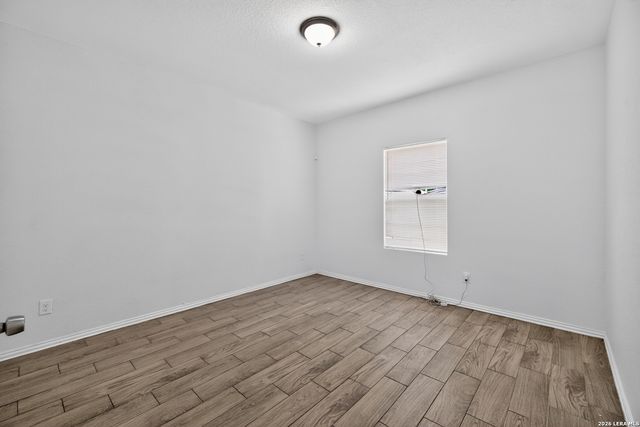 870 W Southcross Blvd, San Antonio, TX 78211