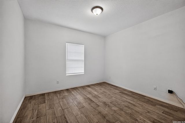 870 W Southcross Blvd, San Antonio, TX 78211