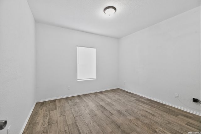 870 W Southcross Blvd, San Antonio, TX 78211
