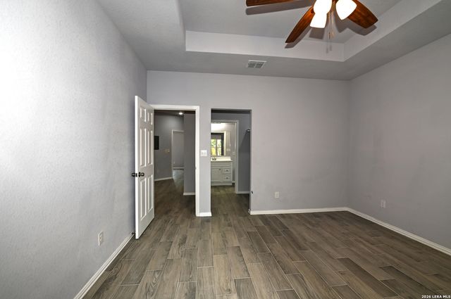 870 W Southcross Blvd, San Antonio, TX 78211