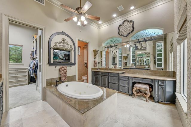 2117 San Miguel Drive, Friendswood, TX 77546