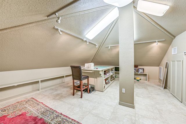 2117 San Miguel Drive, Friendswood, TX 77546