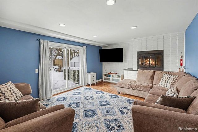 12840 Corbin Drive, Sterling Heights, MI 48313