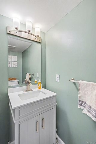 12840 Corbin Drive, Sterling Heights, MI 48313