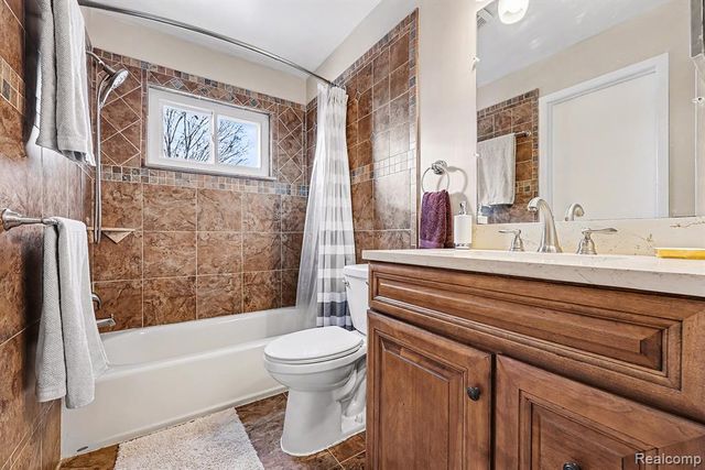 12840 Corbin Drive, Sterling Heights, MI 48313