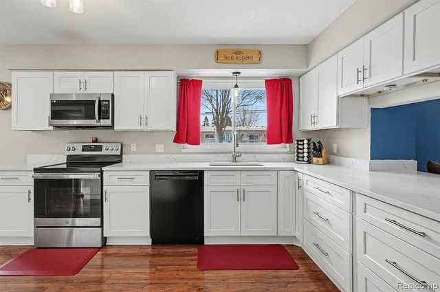 12840 Corbin Drive, Sterling Heights, MI 48313