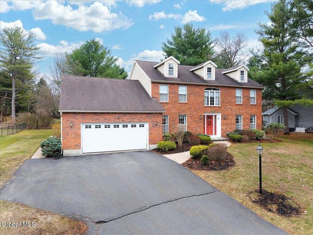 1058 Valerie Drive, Niskayuna, NY 12309