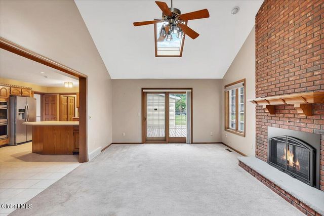 1058 Valerie Drive, Niskayuna, NY 12309