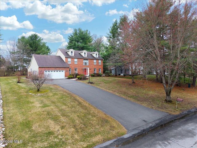 1058 Valerie Drive, Niskayuna, NY 12309