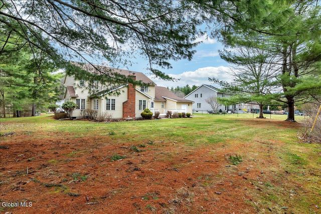 1058 Valerie Drive, Niskayuna, NY 12309