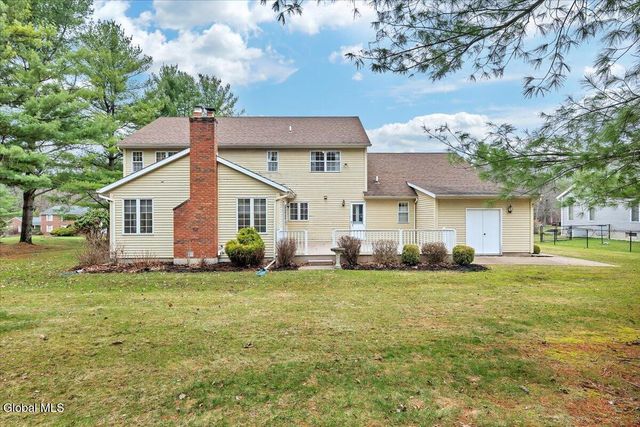 1058 Valerie Drive, Niskayuna, NY 12309