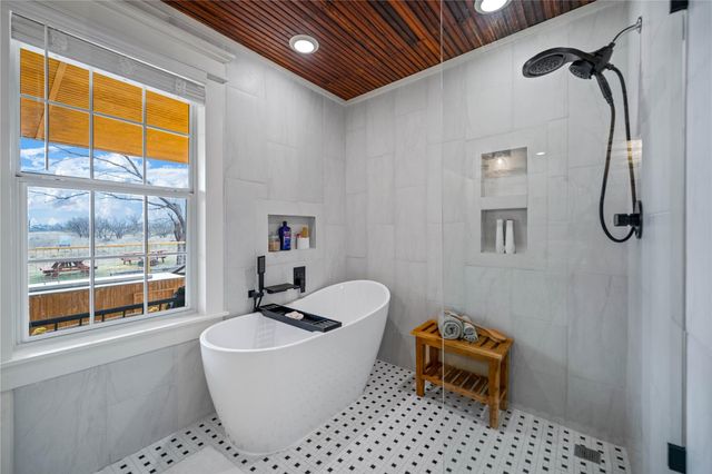 126 Buffalo RD, Valley Spring, TX 76885