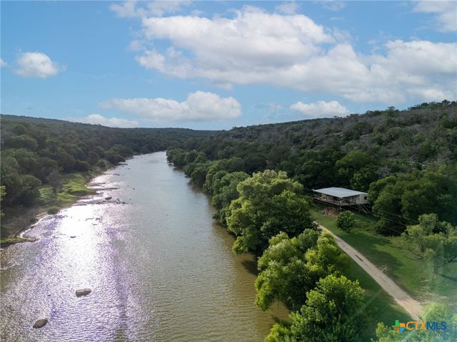 1595 Sky Ridge Road, Lampasas, TX 76550