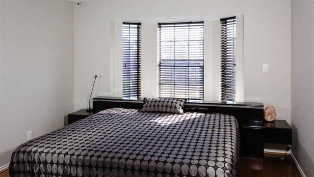 5100 Verde Valley Lane 225, Dallas, TX 75254