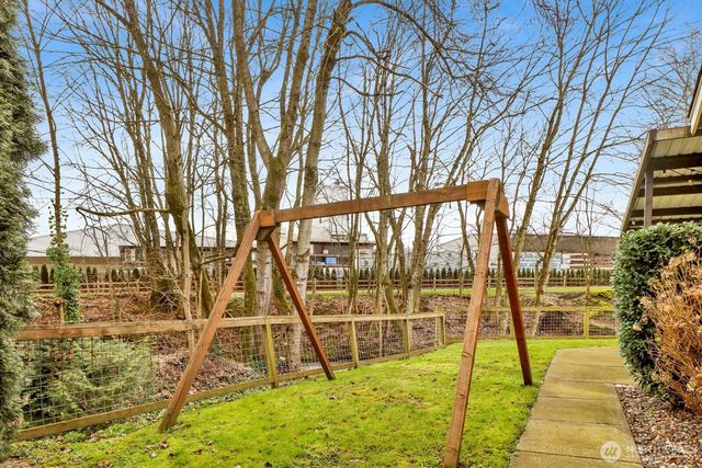 303 Parkside Court, Lynden, WA 98264