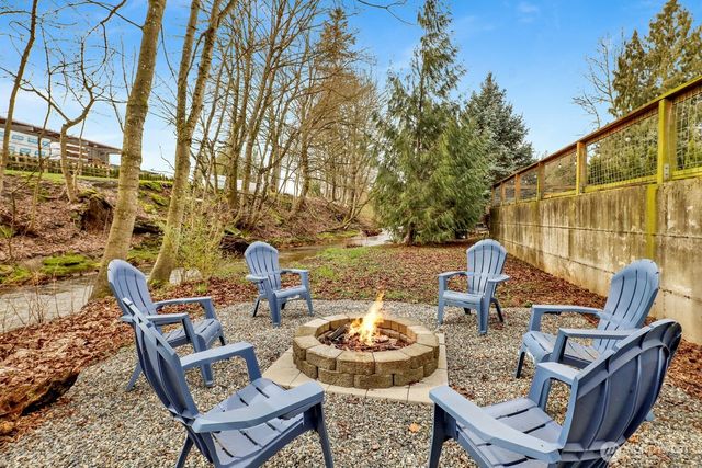 303 Parkside Court, Lynden, WA 98264