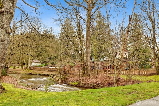 303 Parkside Court, Lynden, WA 98264