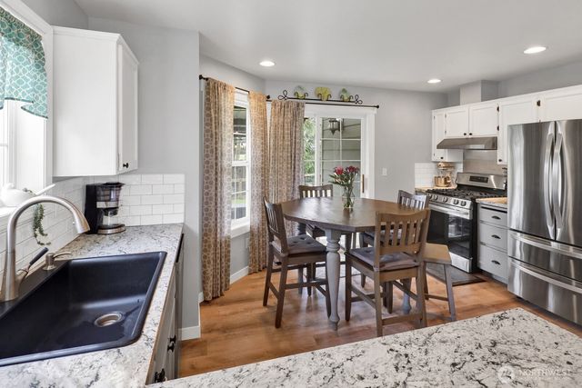 303 Parkside Court, Lynden, WA 98264