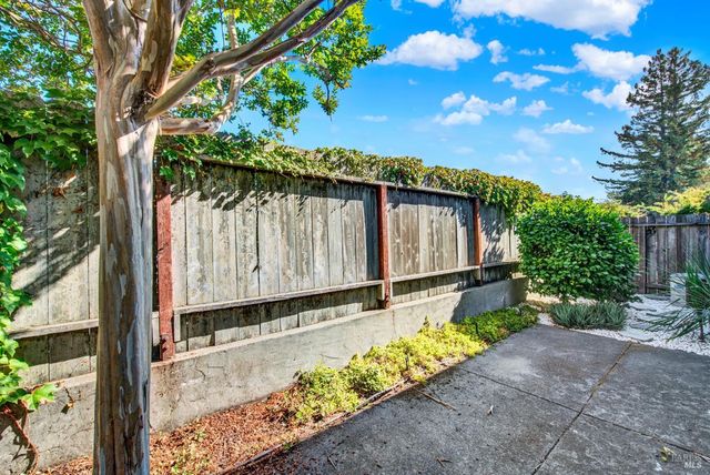 2776 Elks Way, Napa, CA 94558