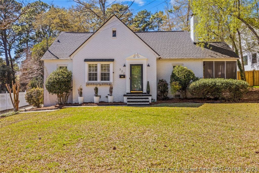 322 Circle Drive, Fayetteville, NC 28305 — exterior