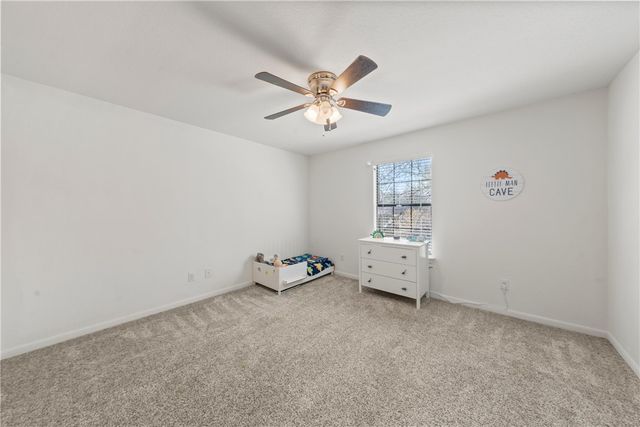 216 Hillside Drive, Hewitt, TX 76643