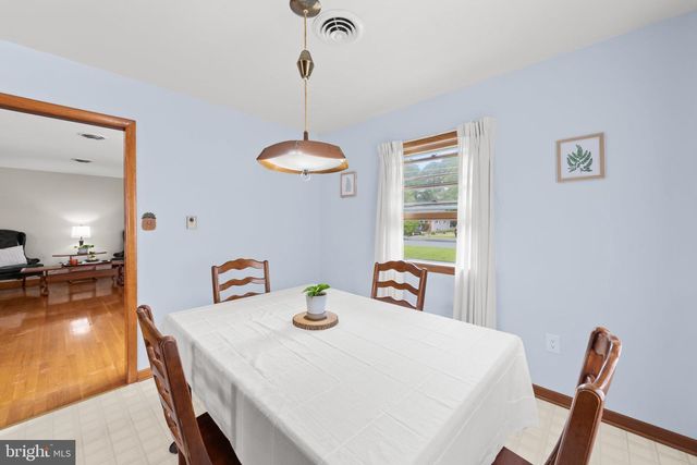 325 CALVIN DR, Salisbury, MD 21804