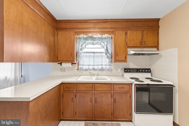 325 CALVIN DR, Salisbury, MD 21804