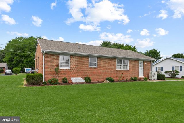 325 CALVIN DR, Salisbury, MD 21804