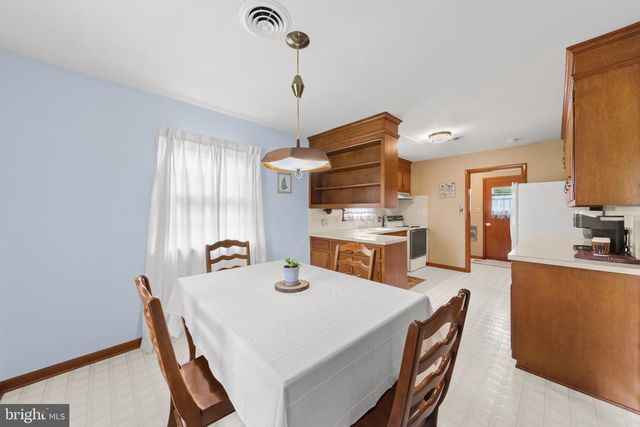 325 CALVIN DR, Salisbury, MD 21804