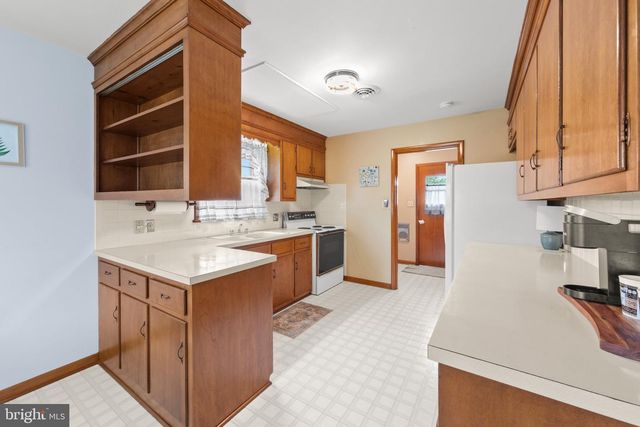 325 CALVIN DR, Salisbury, MD 21804