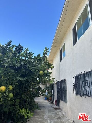 4835 Pickford Street, Los Angeles, CA 90019