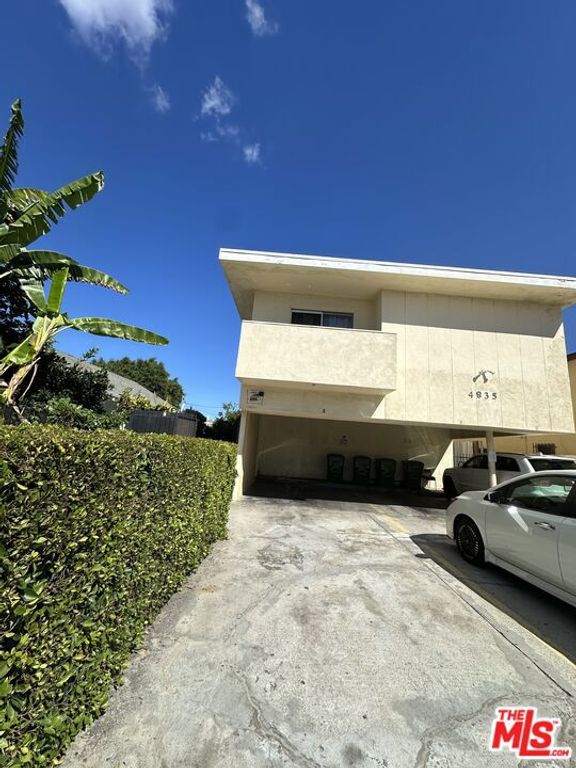 4835 Pickford Street, Los Angeles, CA 90019