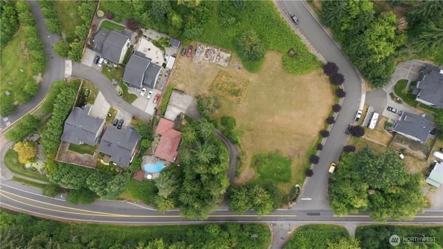 1405 Shaw Road E, Puyallup, WA 98372