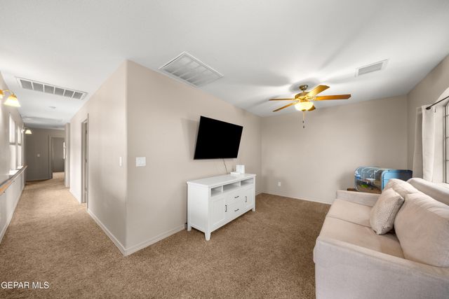 11293 Bullseye Street, El Paso, TX 79934