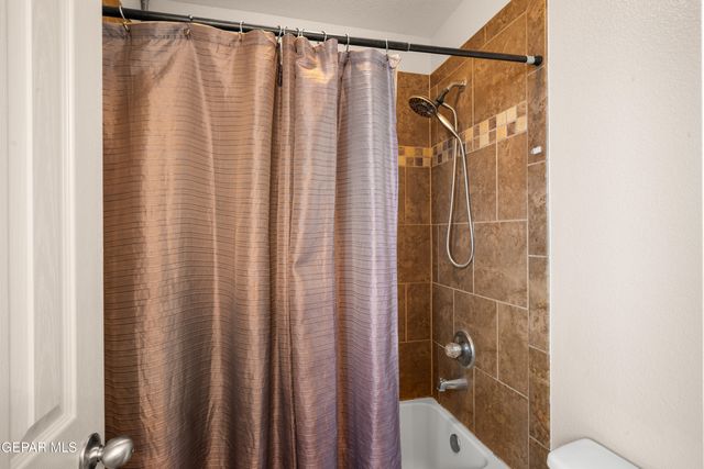 11293 Bullseye Street, El Paso, TX 79934